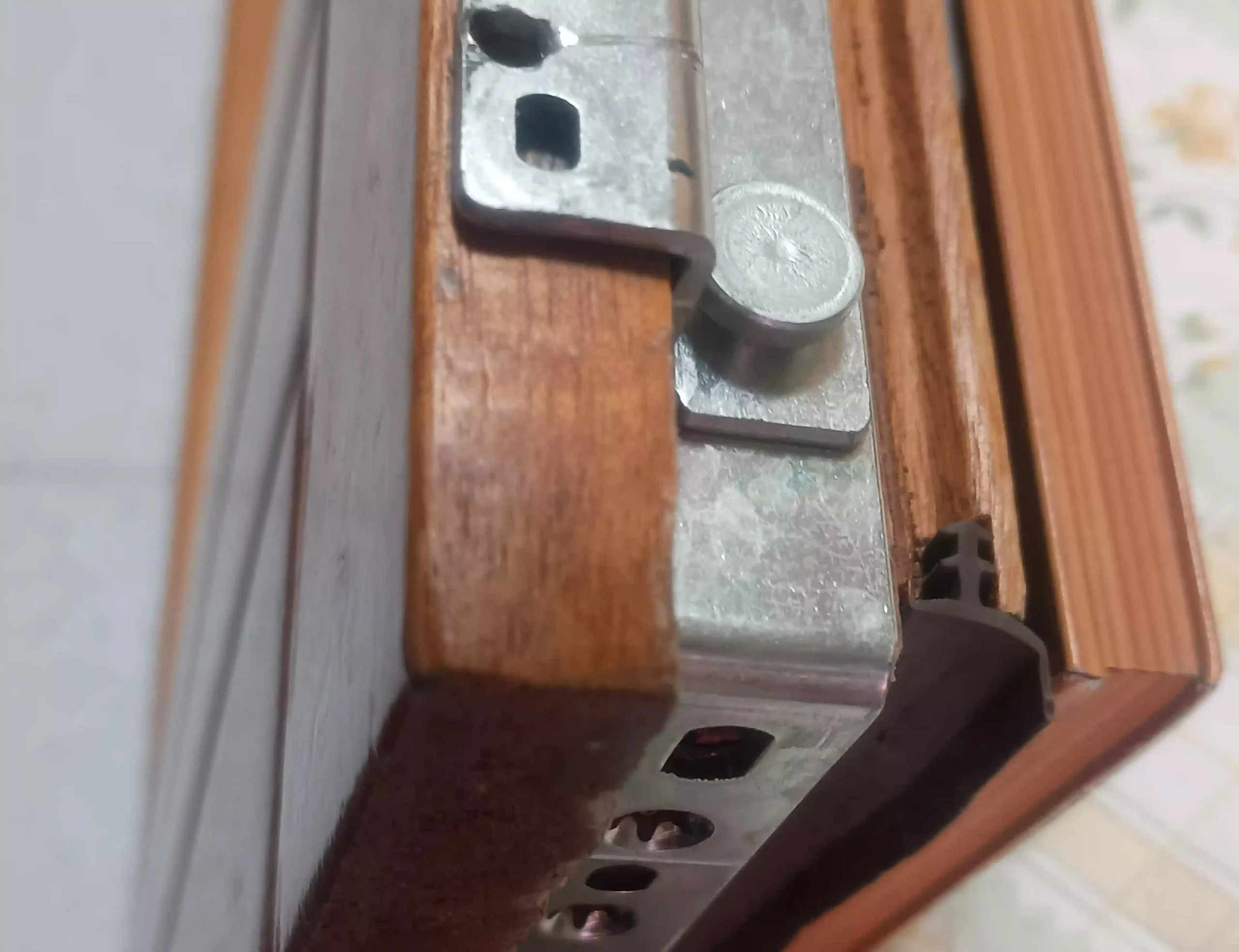 riparazione serramenti pvc alluminio legno roma