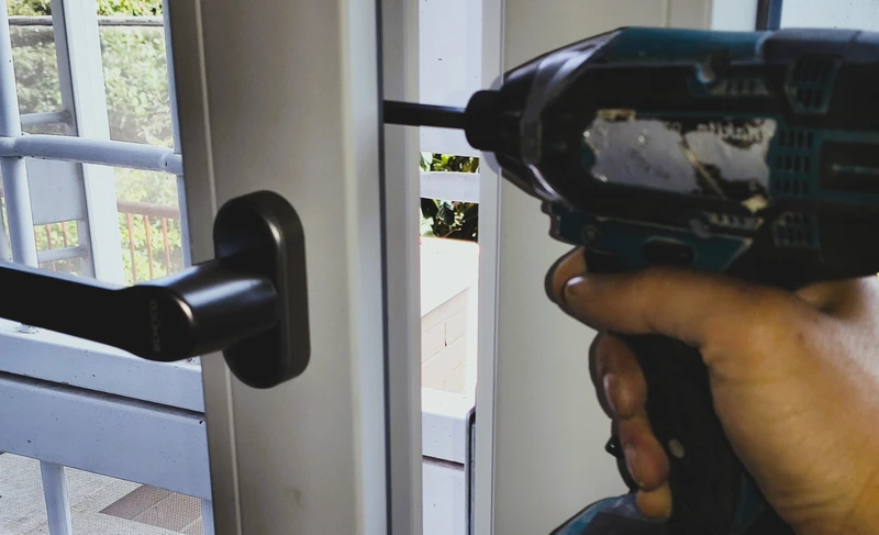 riparazione infissi roma montesacro assistenza finestre e tapparelle h24