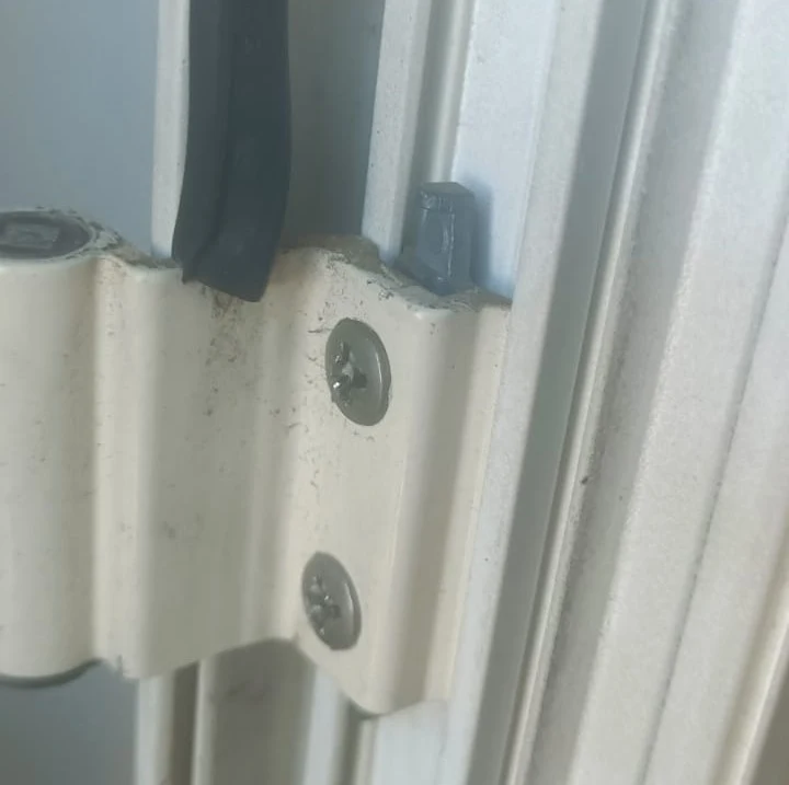 riparazione infissi roma ostiense assistenza finestre e tapparelle casa h24