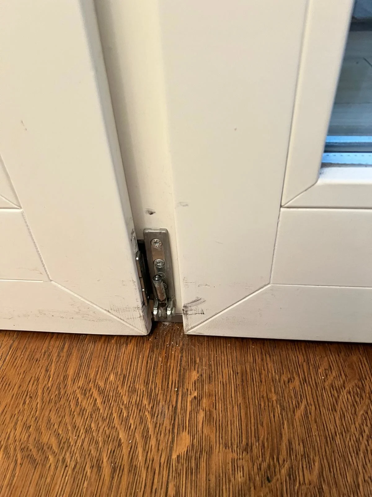 riparazione infissi roma testaccio assistenza finestre e tapparelle casa h24